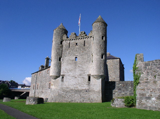 You are currently viewing Enniskillen Castle: A Tapestry of History on the Shores of Lough Erne, UK