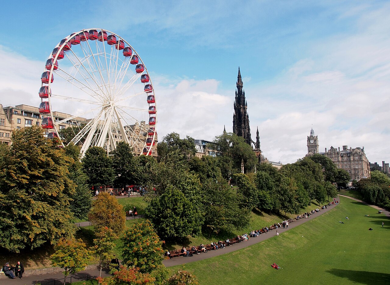 You are currently viewing Edinburgh