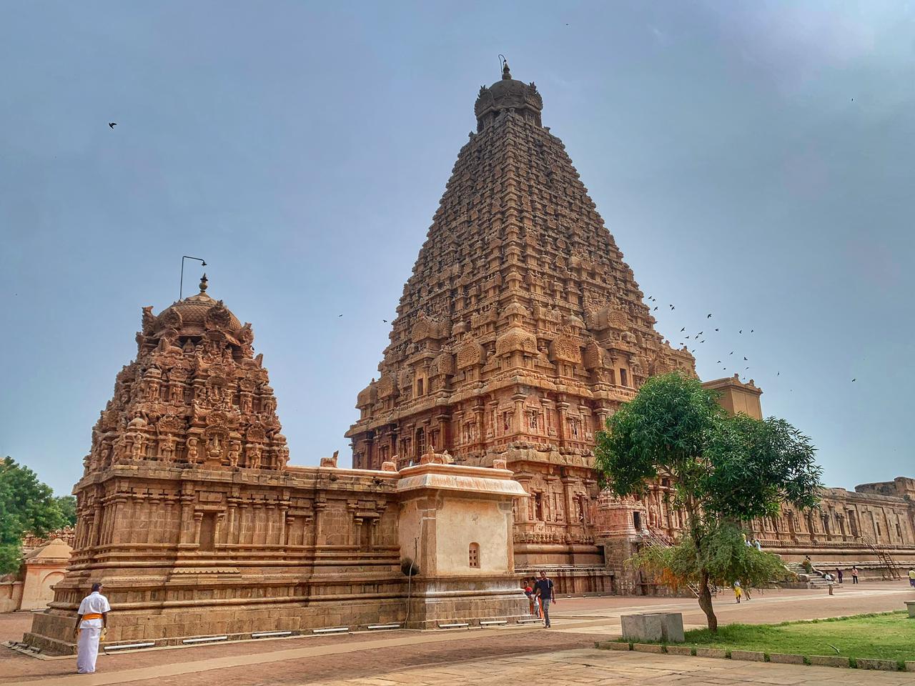 You are currently viewing Brihadisvara Temple, India