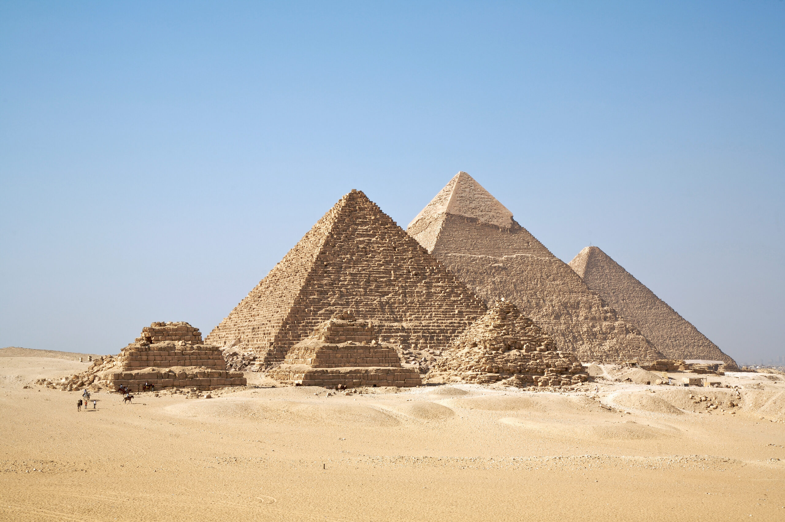 You are currently viewing Pyramids of Giza, Egypt