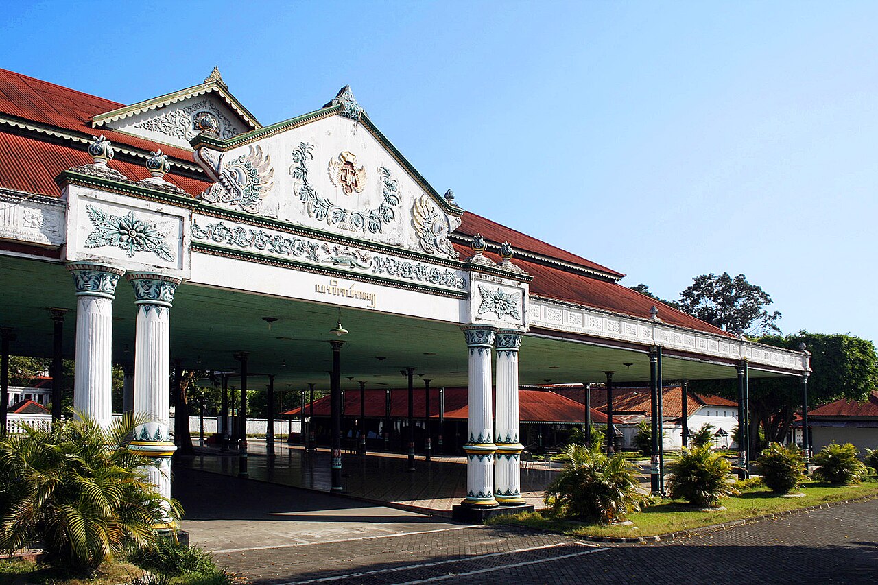 You are currently viewing Kraton Ngayogyakarta Hadiningrat: The Cultural Heart of Yogyakarta, Indonesia