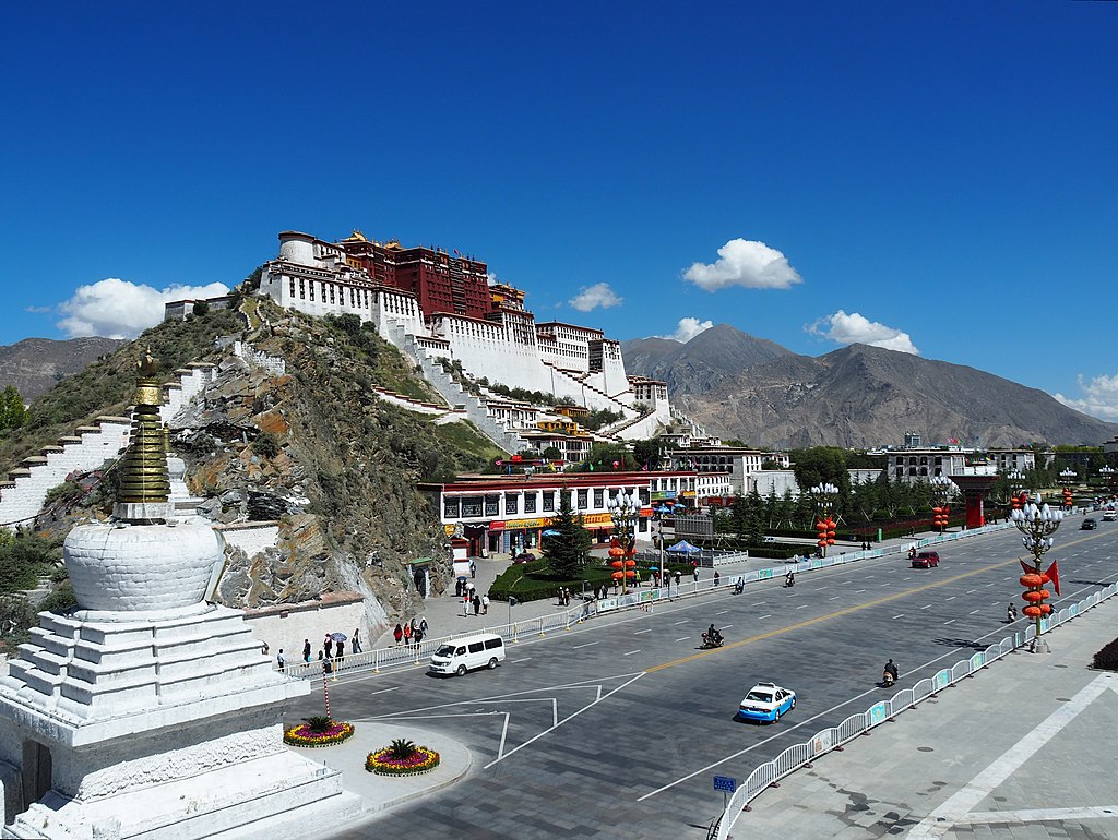 You are currently viewing Potala Palace, Tibet