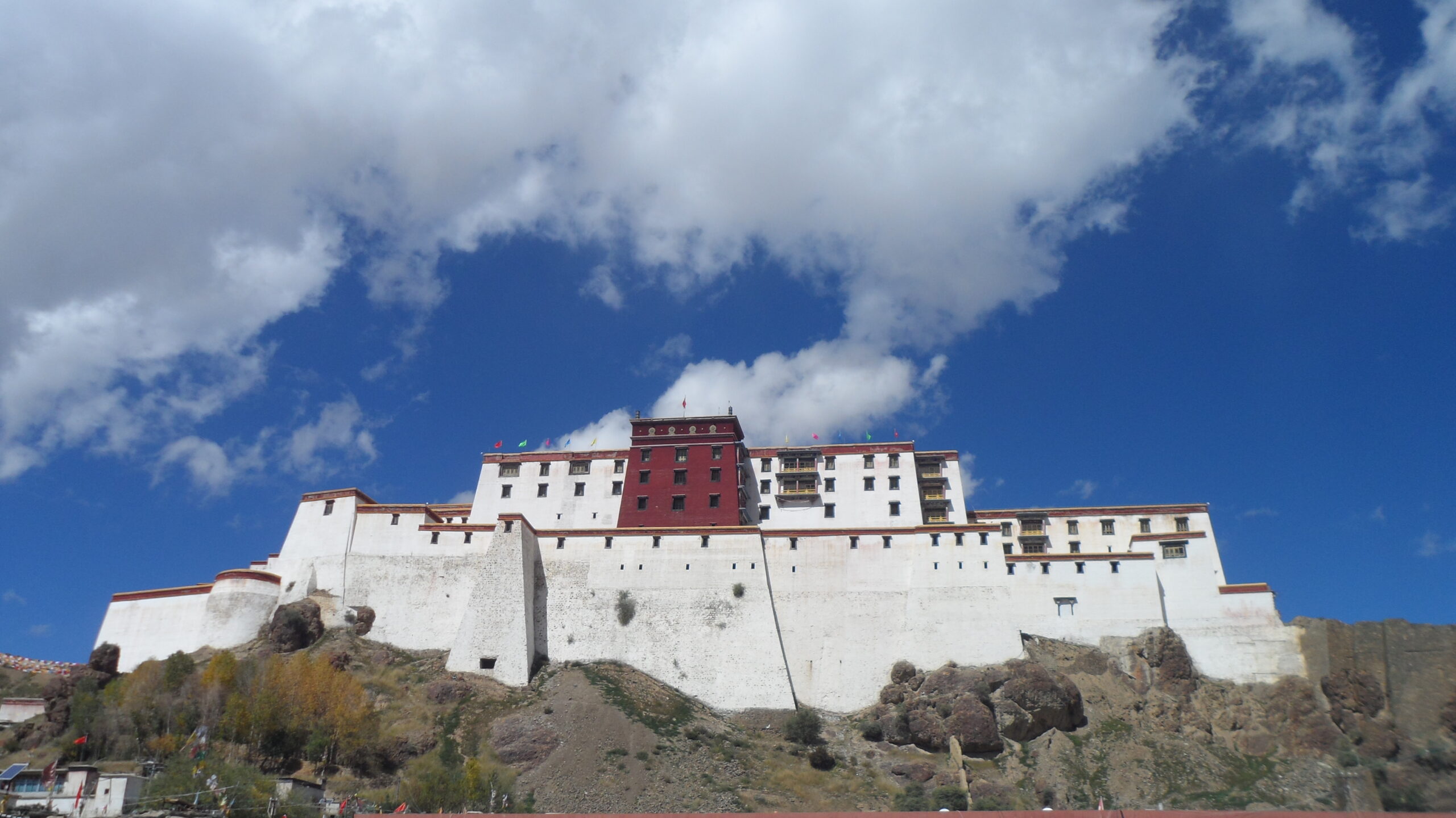 You are currently viewing Shigatse Dzong, Tibet