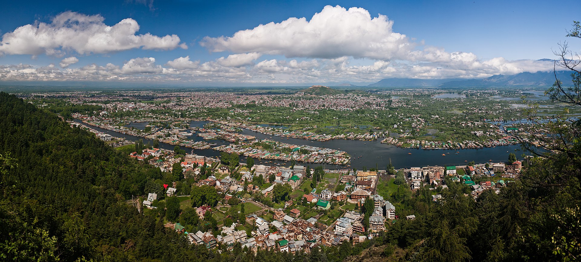 You are currently viewing Srinagar