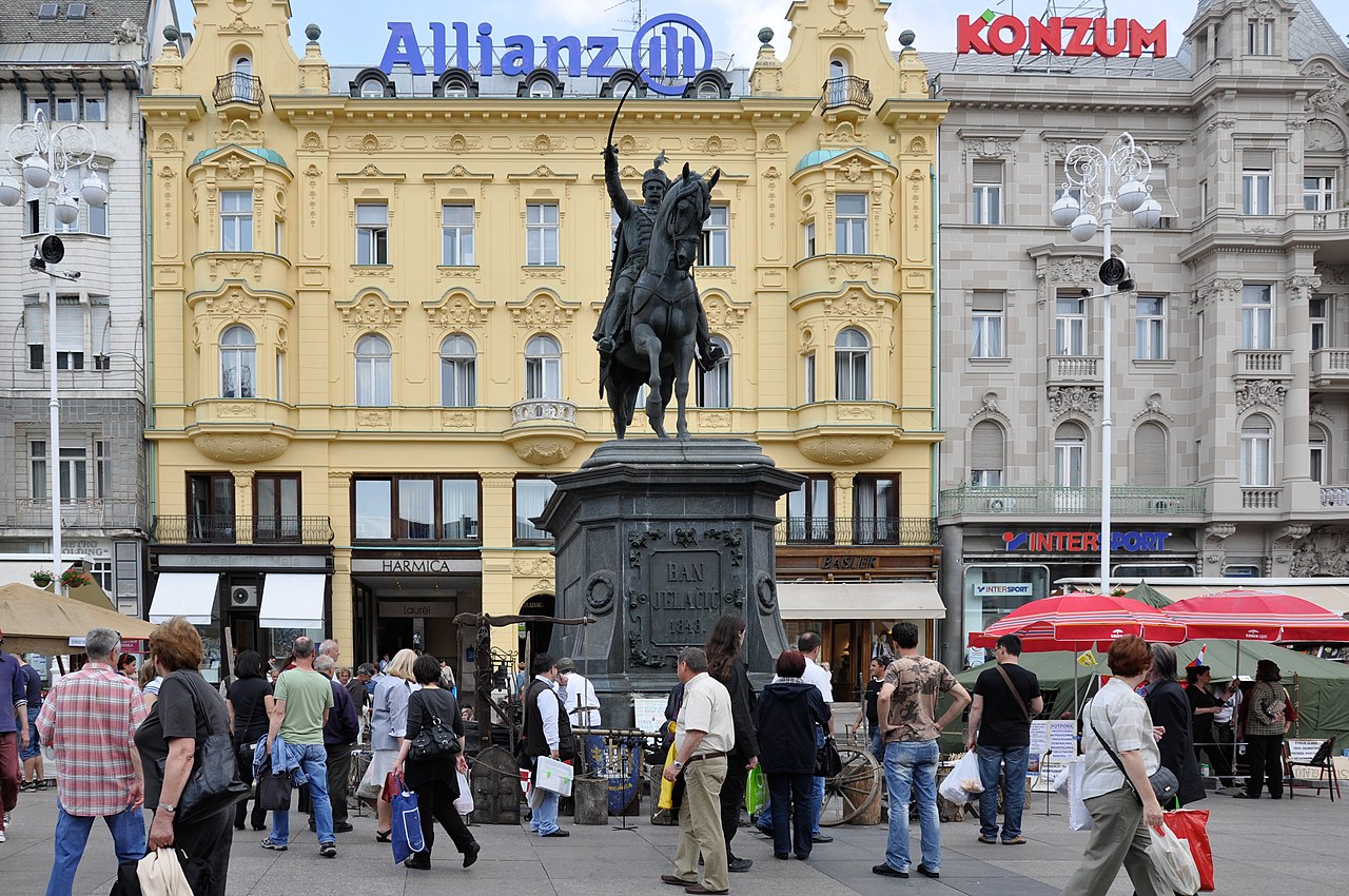 You are currently viewing Ban Jelačić Square