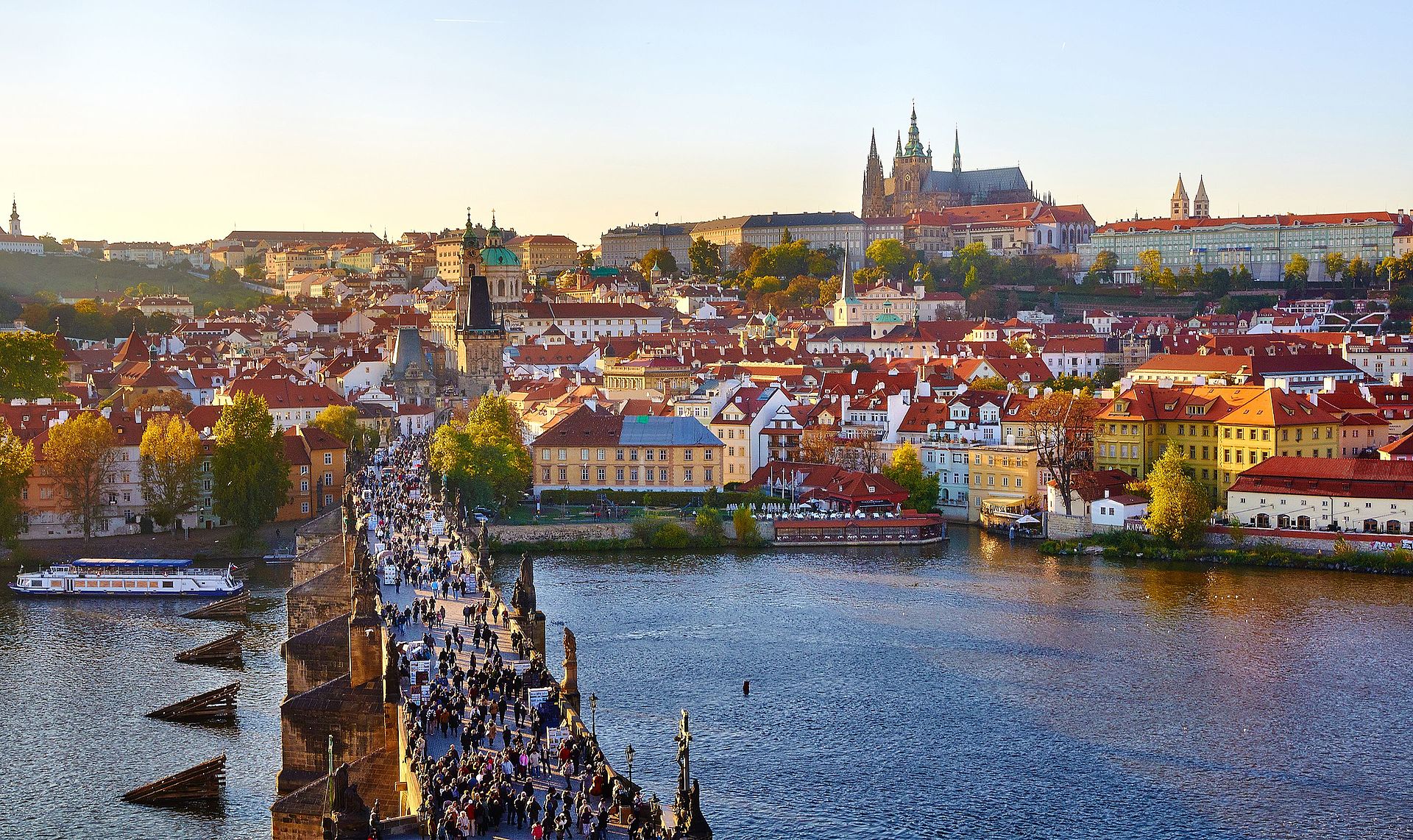 You are currently viewing Charles Bridge