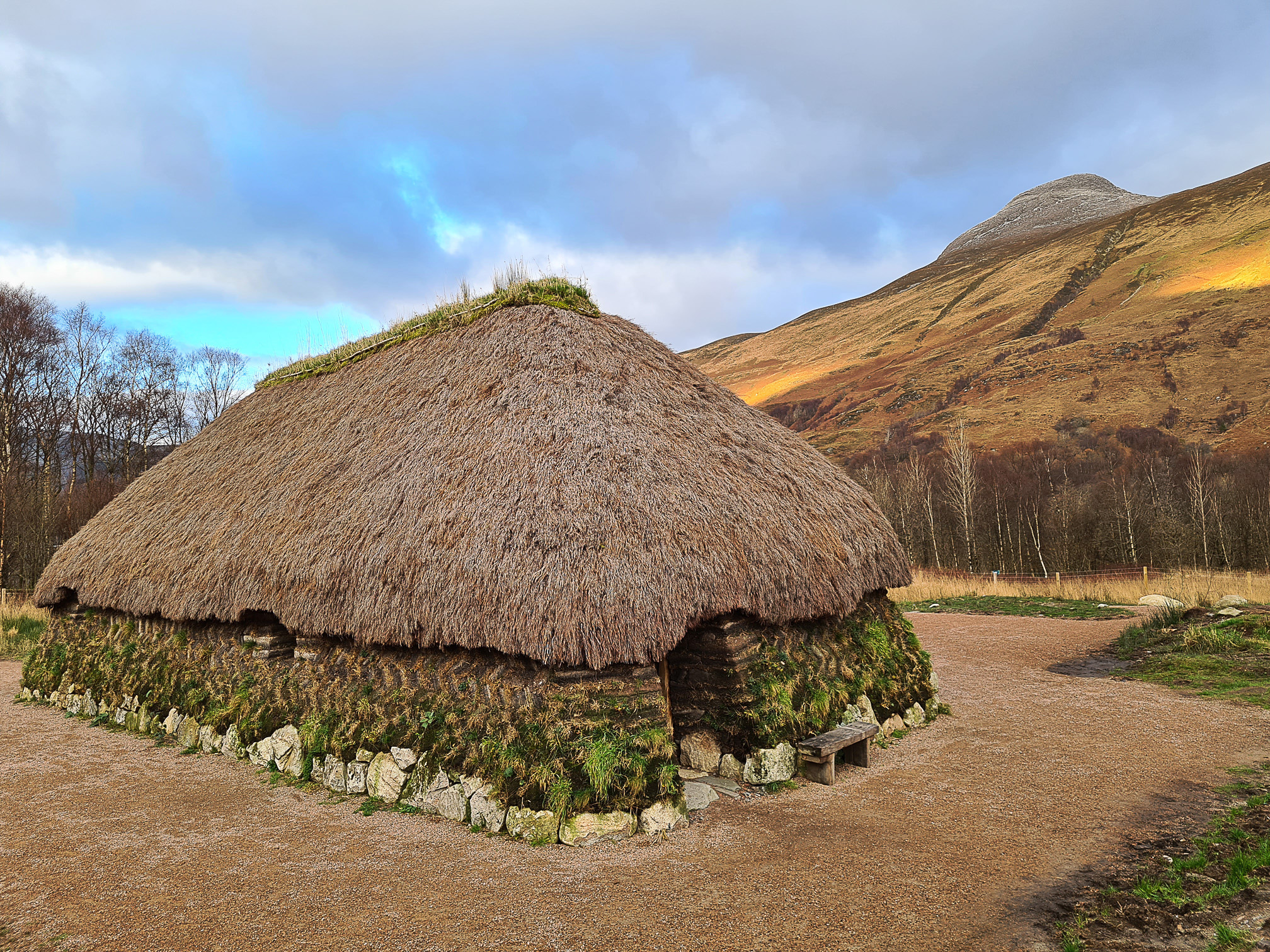 You are currently viewing The Turf House: A Window into Traditional Highland Life