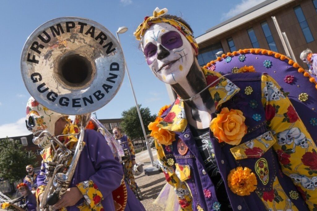 Frumptarn Guggenband
